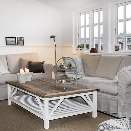 3 Bedroom Stunning In * Skjern