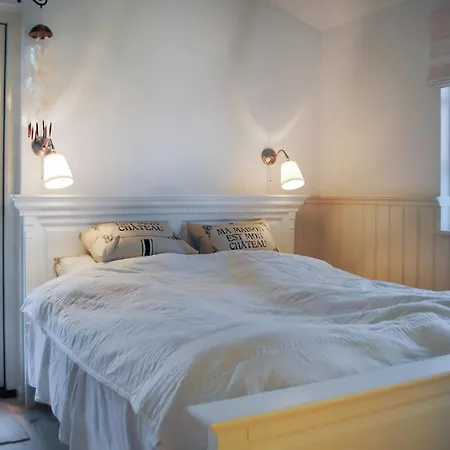 بيت للعطل 3 Bedroom Stunning In *